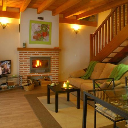 La Casita De Adanero Apartment Bagian luar foto