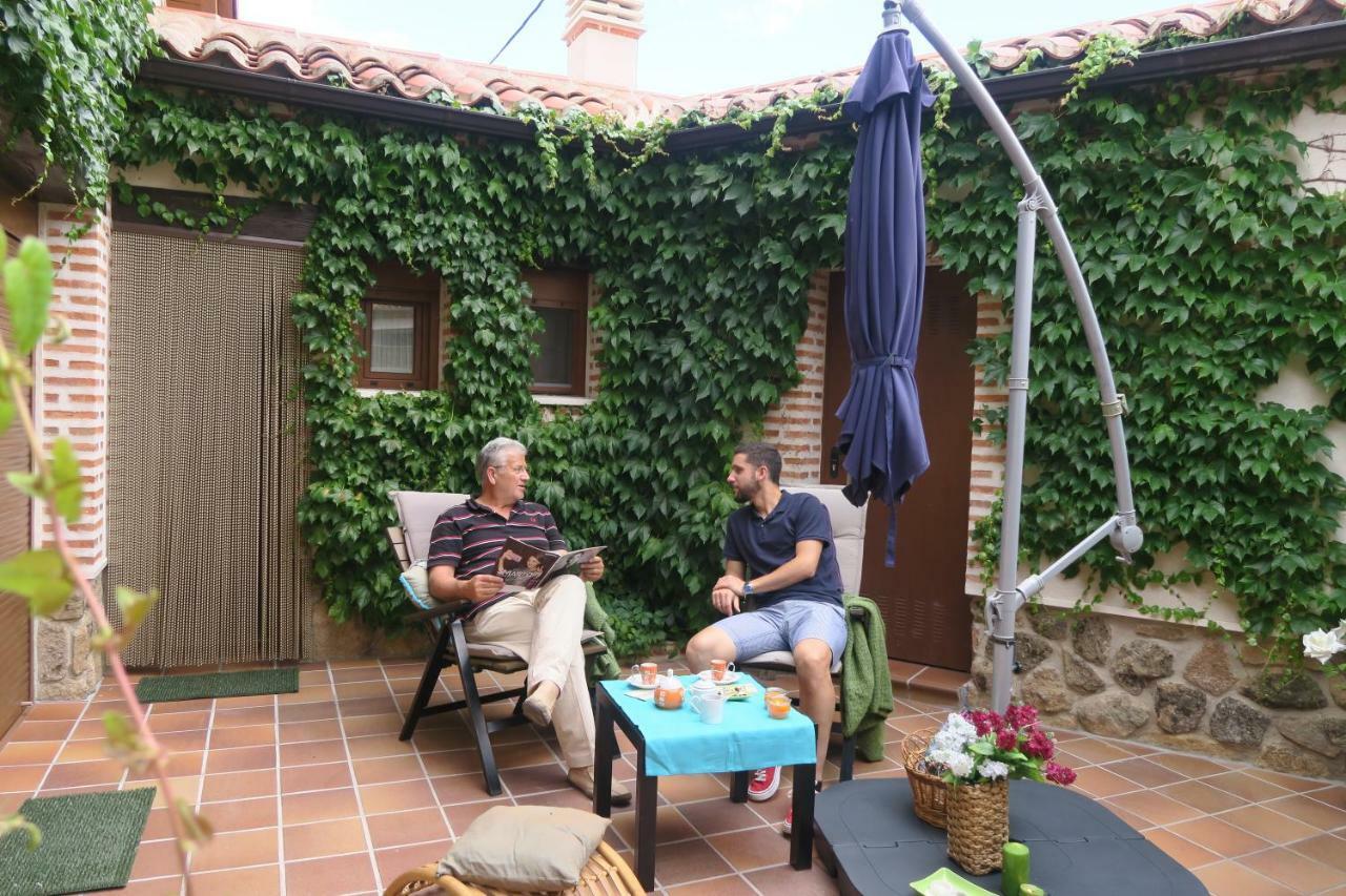 La Casita De Adanero Apartment Bagian luar foto