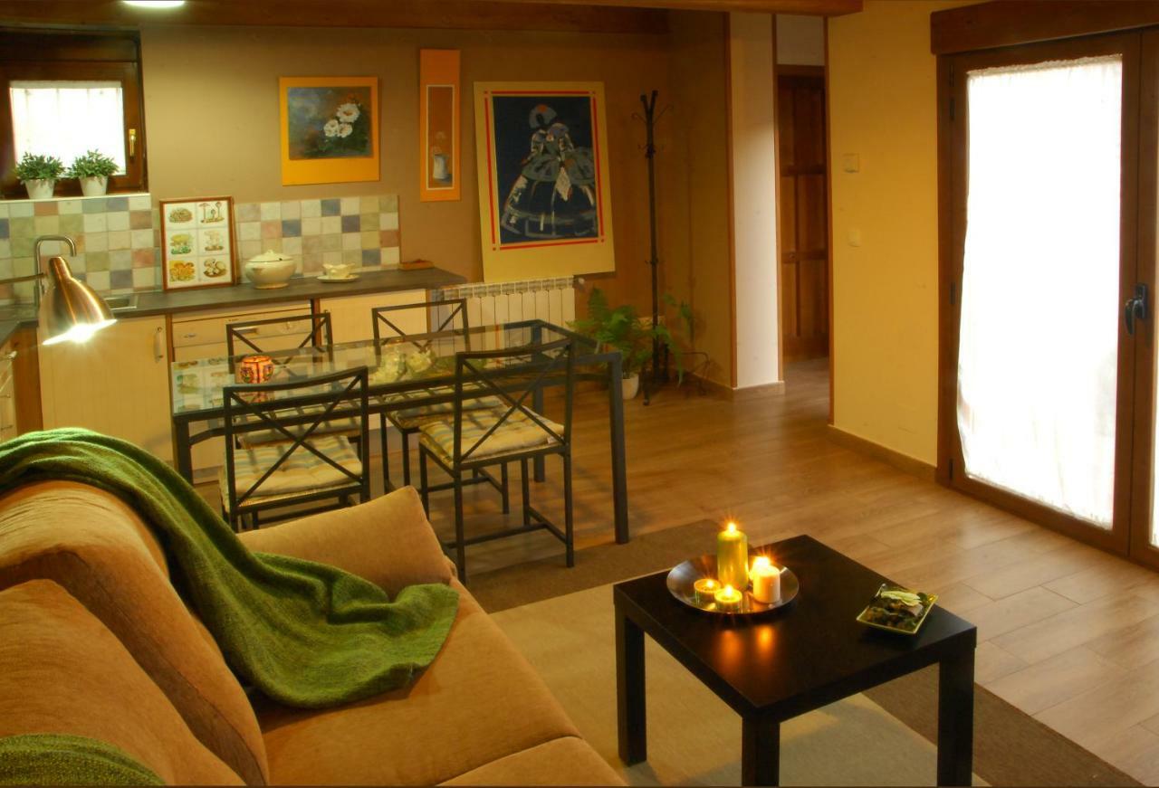 La Casita De Adanero Apartment Bagian luar foto